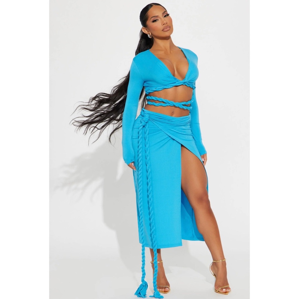 Fashion nova skirt set
